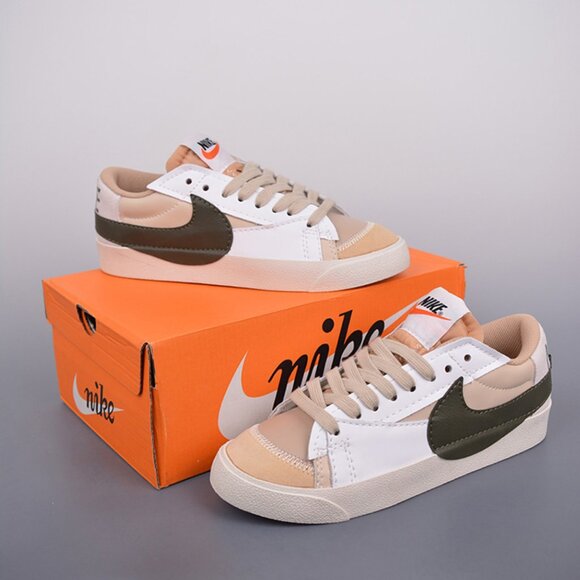 Nike Blazer Low '77 Jumbo Sneaker Cream - Picture 1 of 9